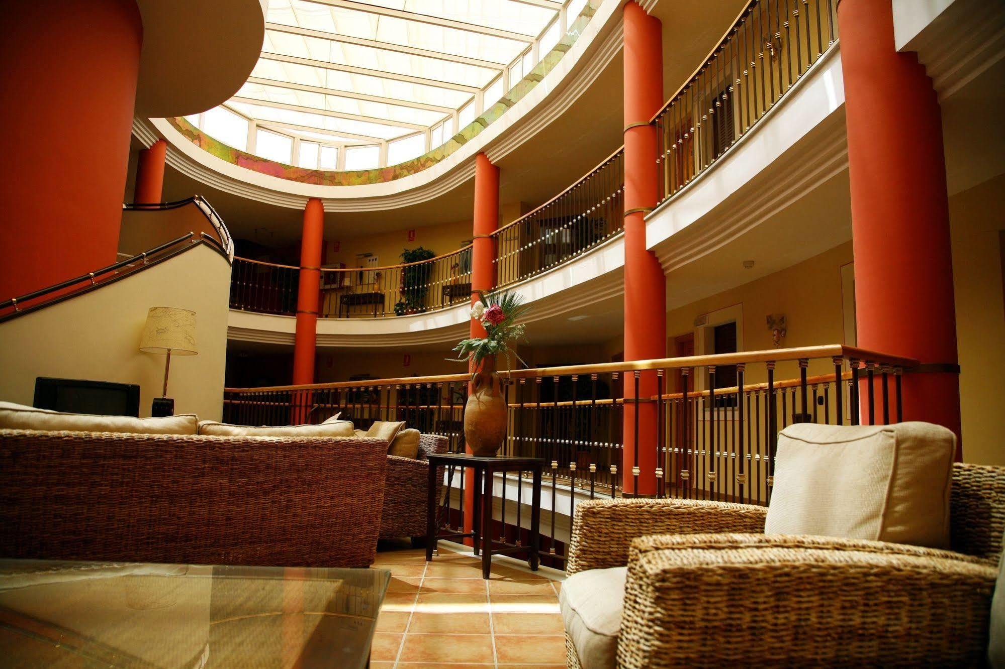 Hotel Ele Santabarbara Castilleja de la Cuesta Exterior foto